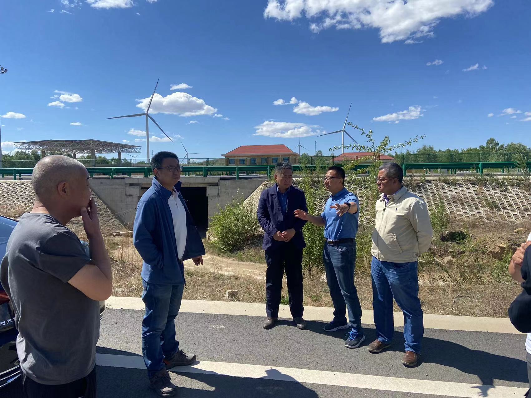 1653636813723238.jpg 停車區(qū).jpg