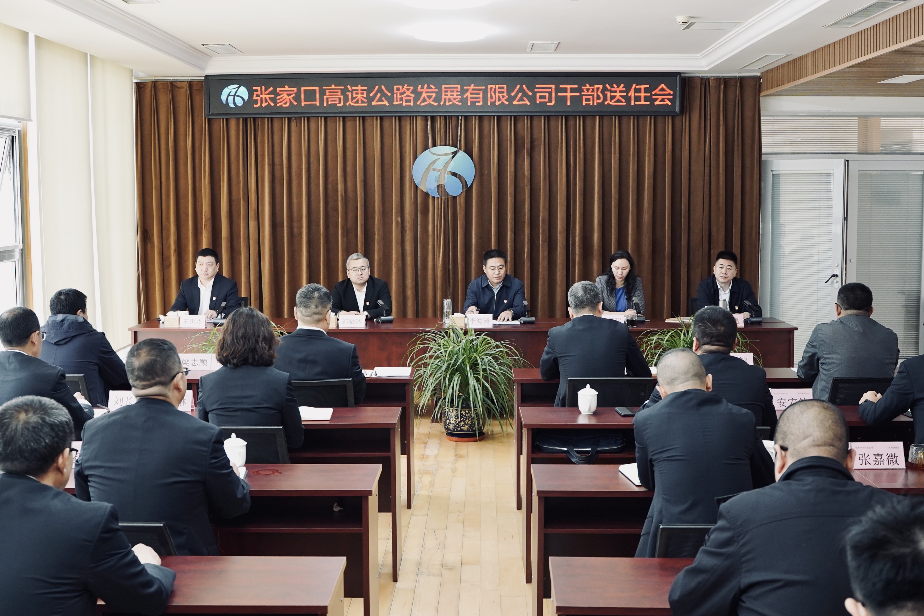 1683628222820725.jpg 75dc992f-d649-41b1-b51d-089a4b5187b7.jpg