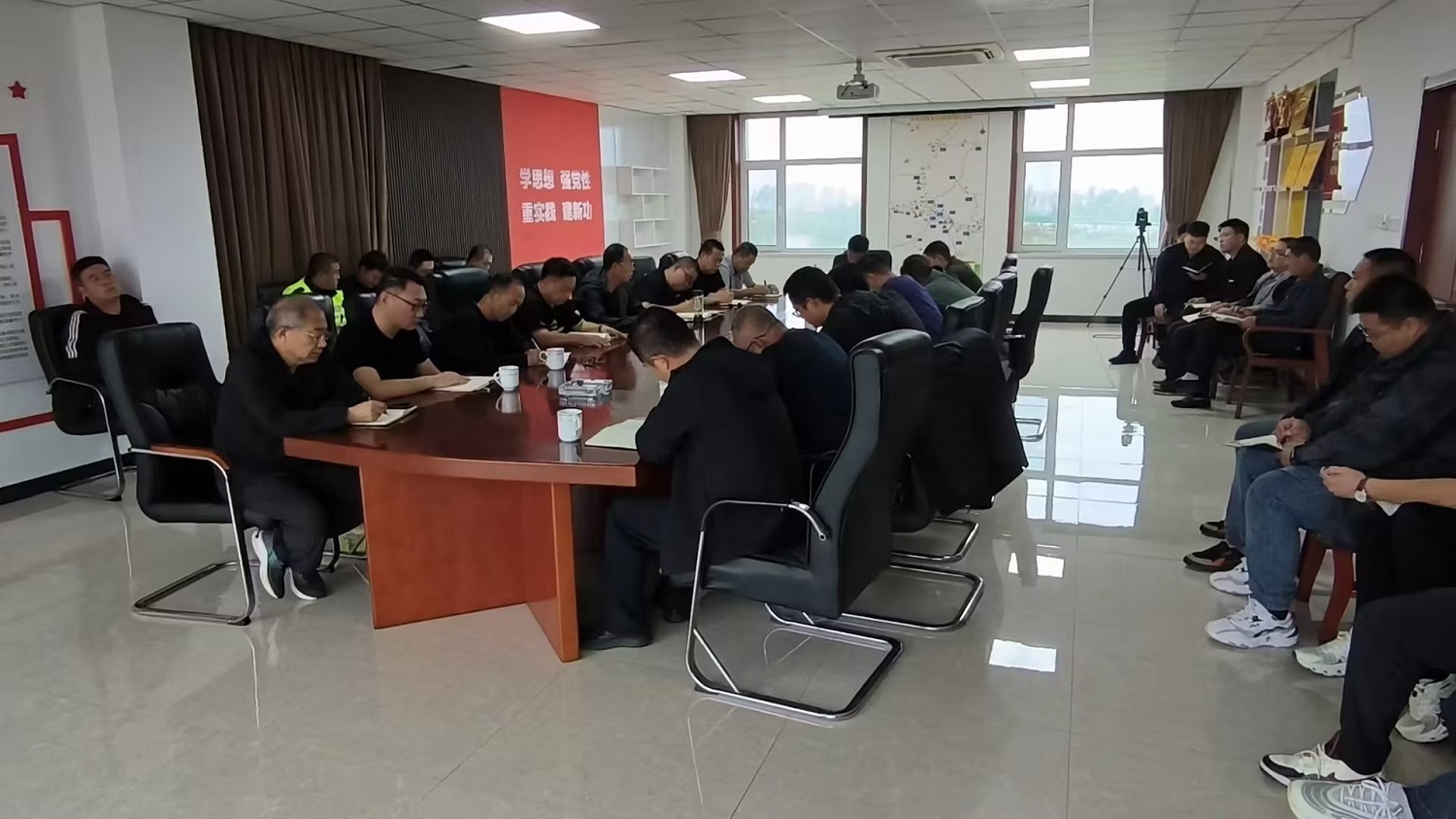 1727666004347978.jpg c51790c53d196e76beda956bda58b7c3.jpg